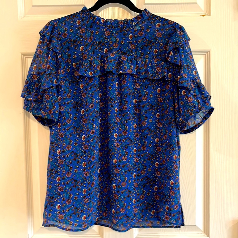 Royal blue and small floral pattern LOFT top, L